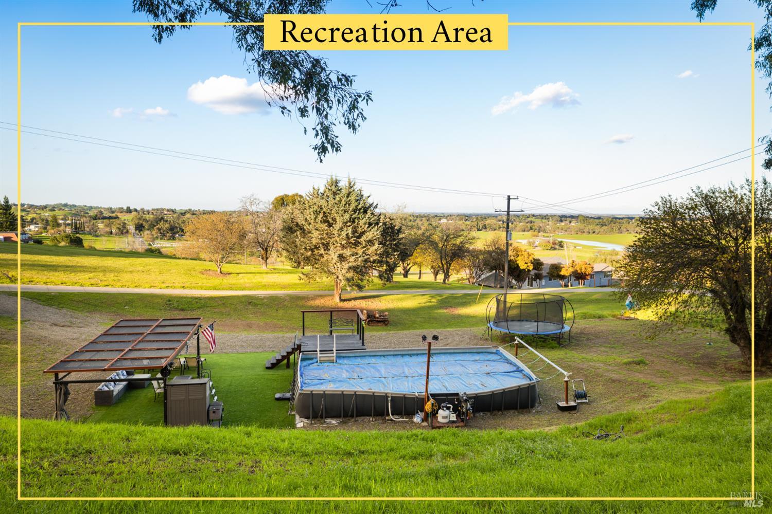 Detail Gallery Image 10 of 98 For 7413 English Hills Rd, Vacaville,  CA 95688 - 7 Beds | 4/1 Baths