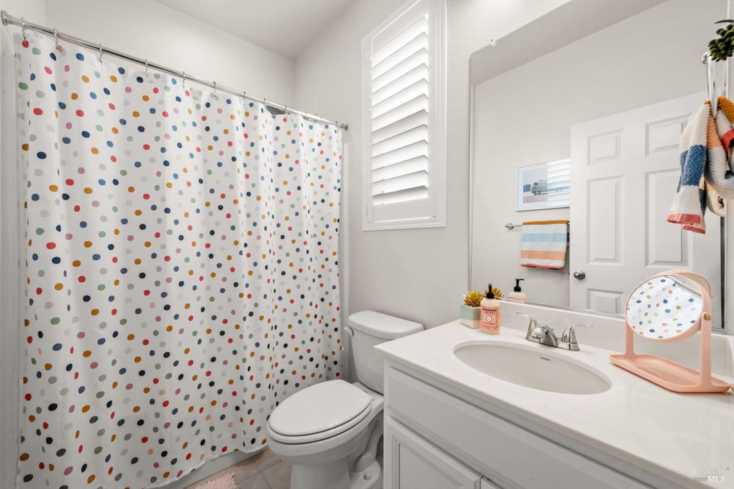 Detail Gallery Image 63 of 97 For 710 Fielding Way, Dixon,  CA 95620 - 5 Beds | 4 Baths