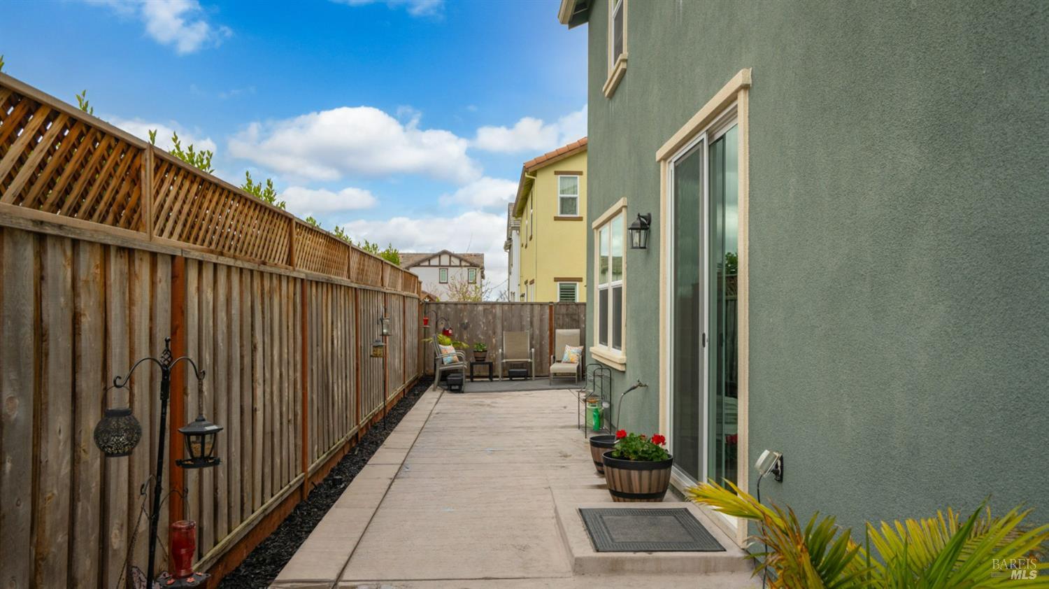 Detail Gallery Image 39 of 47 For 6083 Oak Leaf Pl, Rohnert Park,  CA 94928 - 4 Beds | 2/1 Baths