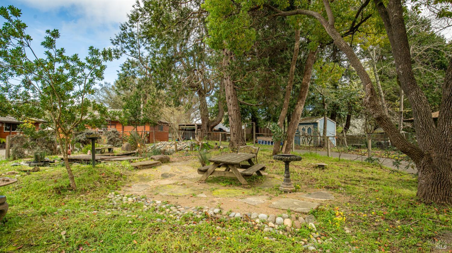 Detail Gallery Image 9 of 99 For 5932 Fredricks Rd, Sebastopol,  CA 95472 - 4 Beds | 4 Baths