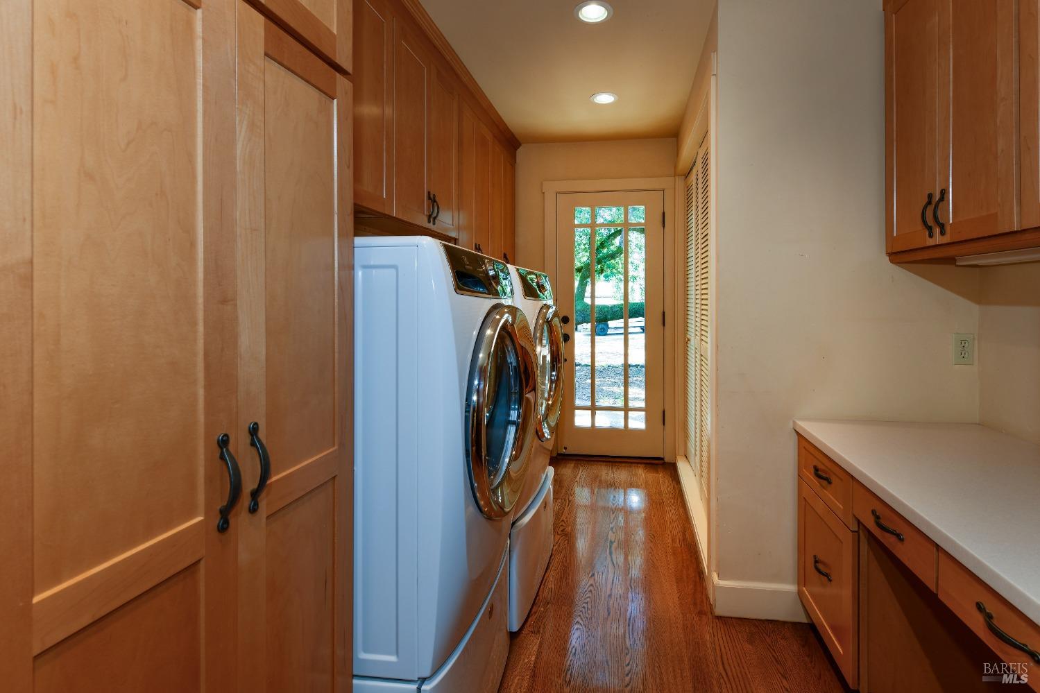Detail Gallery Image 31 of 58 For 2120 Grove St, Sonoma,  CA 95476 - 3 Beds | 2/1 Baths