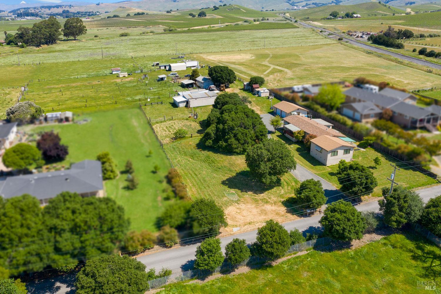 Detail Gallery Image 6 of 39 For 254 Watson Ln, American Canyon,  CA 94503 - 3 Beds | 2 Baths