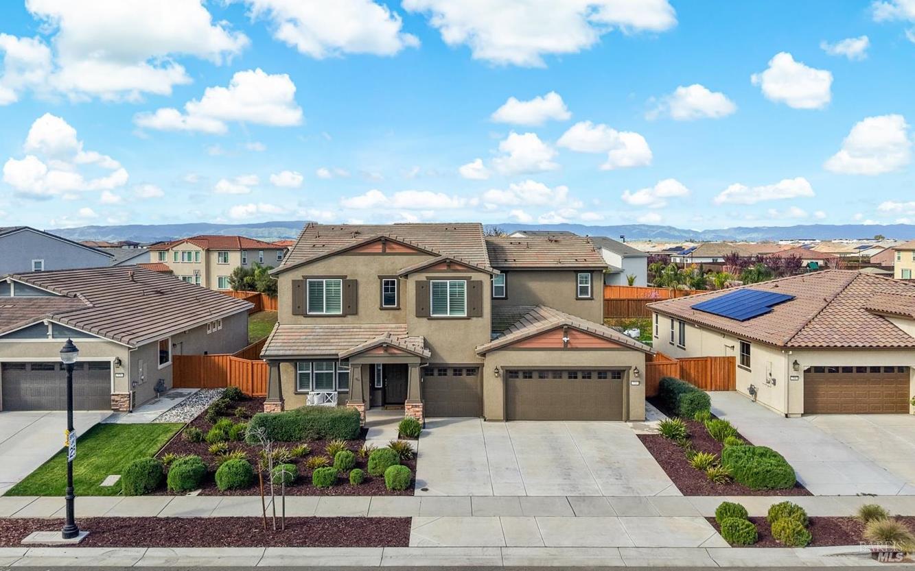 Detail Gallery Image 82 of 97 For 710 Fielding Way, Dixon,  CA 95620 - 5 Beds | 4 Baths