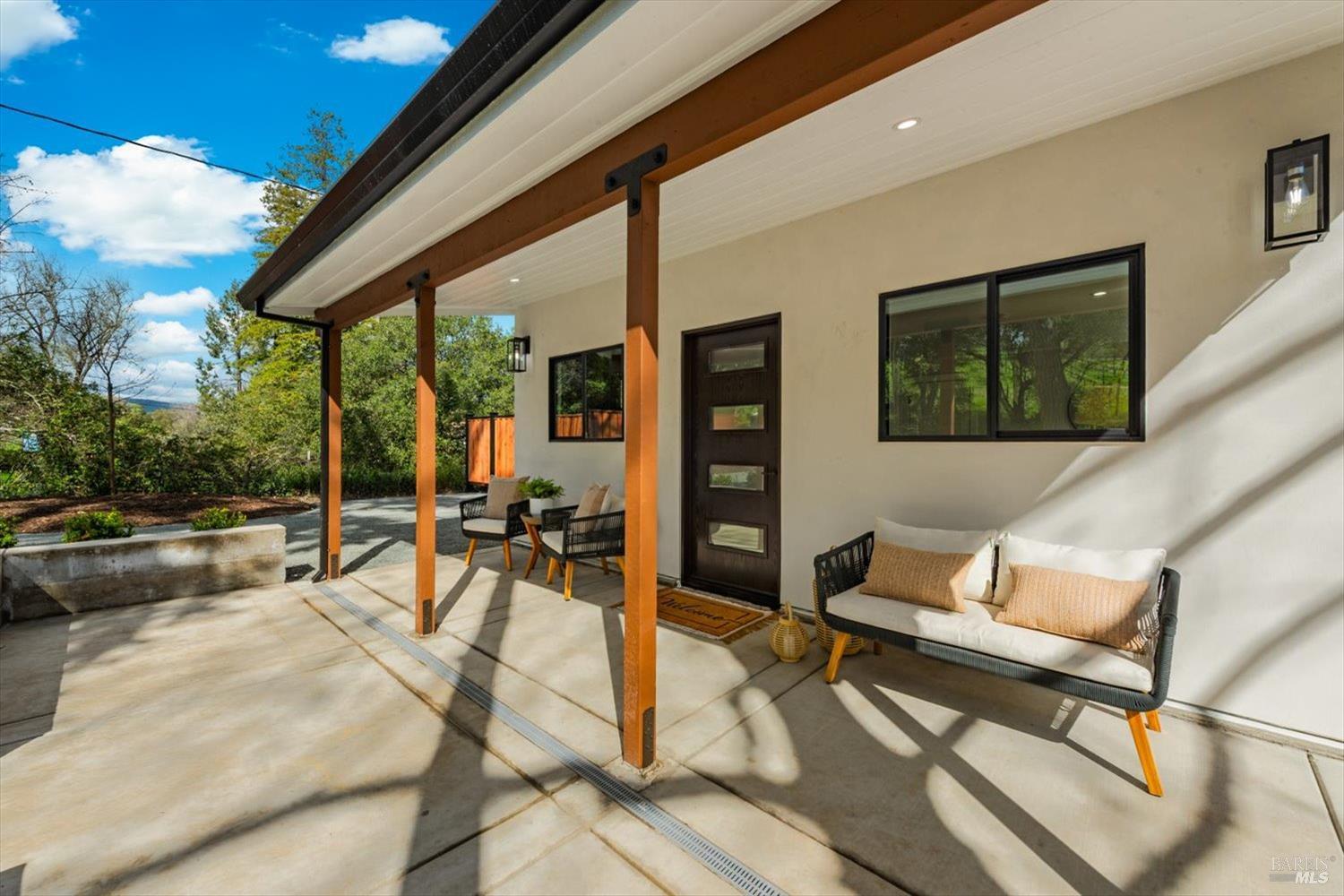 Detail Gallery Image 8 of 84 For 2192 1st Ave, Napa,  CA 94558 - 1 Beds | 1 Baths