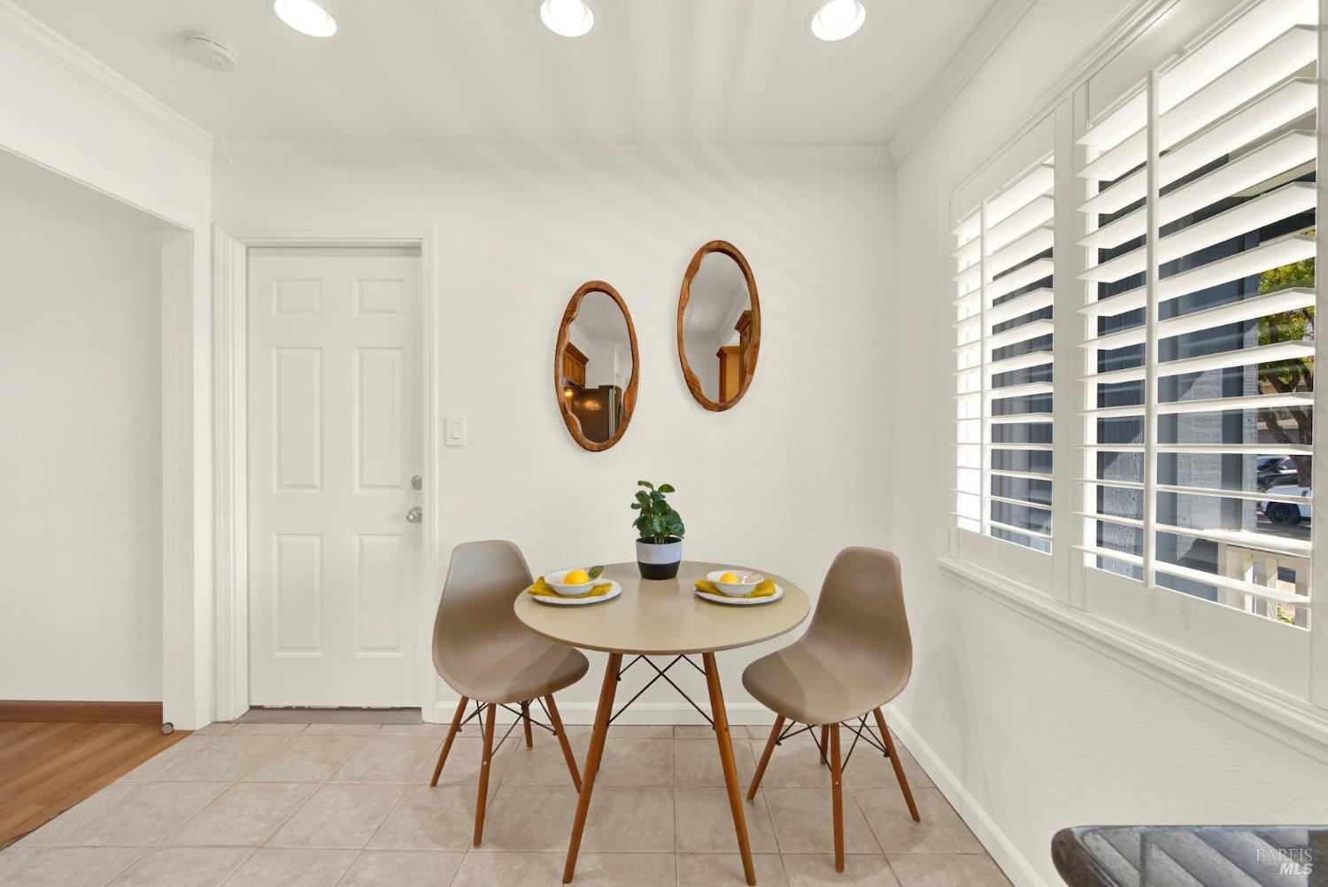 Detail Gallery Image 14 of 52 For 216 Manhattan St, Vallejo,  CA 94591 - 3 Beds | 2 Baths