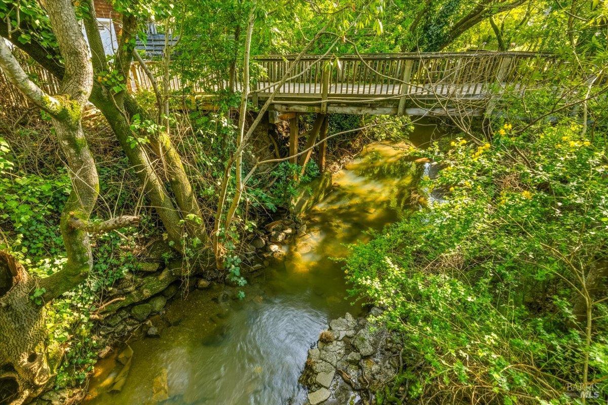 Detail Gallery Image 26 of 27 For 250 Butterfield Rd, San Anselmo,  CA 94960 - 2 Beds | 1 Baths