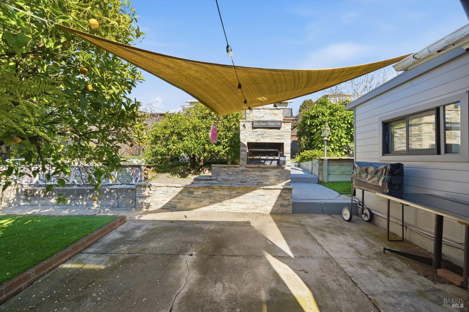 Detail Gallery Image 21 of 28 For 964 Sonoma St, Richmond,  CA 94805 - 3 Beds | 1/1 Baths