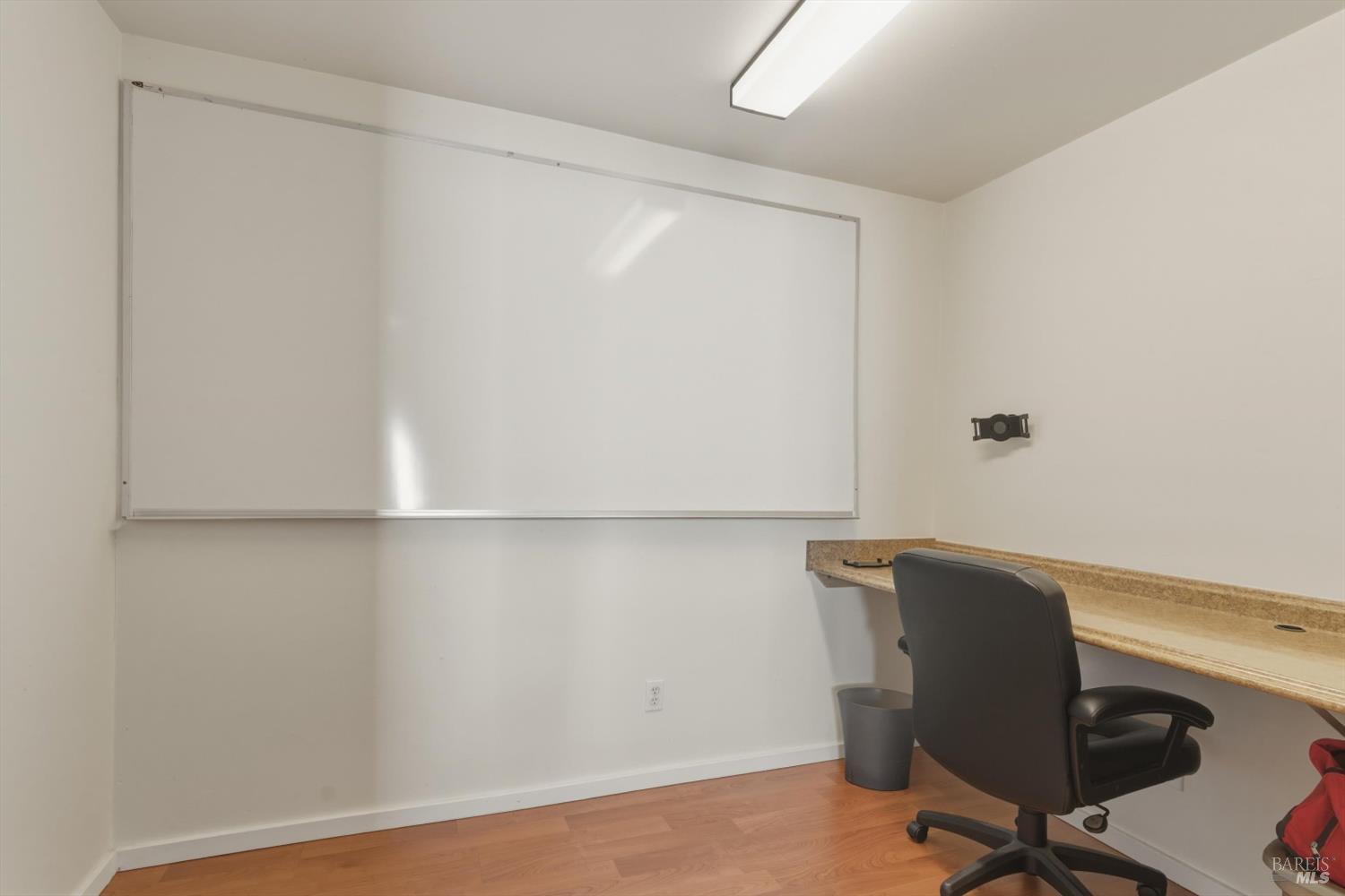 Detail Gallery Image 24 of 52 For 1136 Poppy Dr, Santa Rosa,  CA 95404 - 3 Beds | 2 Baths