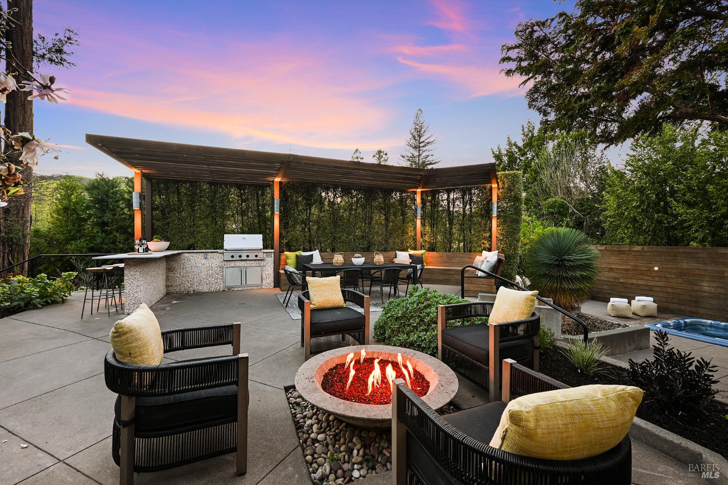 Detail Gallery Image 59 of 90 For 99 Fawn Dr, San Anselmo,  CA 94960 - 4 Beds | 4 Baths