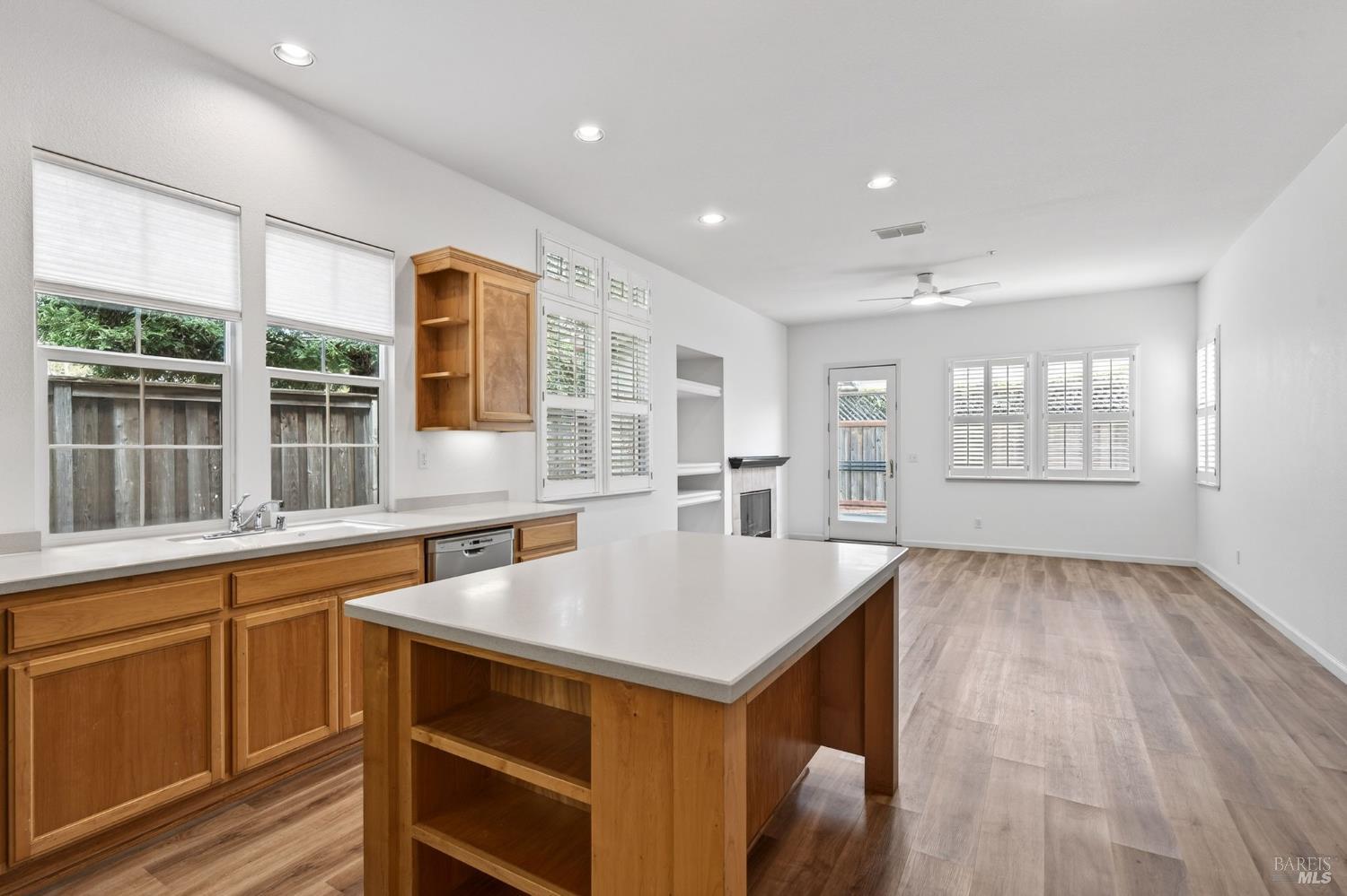 Detail Gallery Image 10 of 48 For 10 Culbertson Ct, Napa,  CA 94558 - 3 Beds | 2 Baths