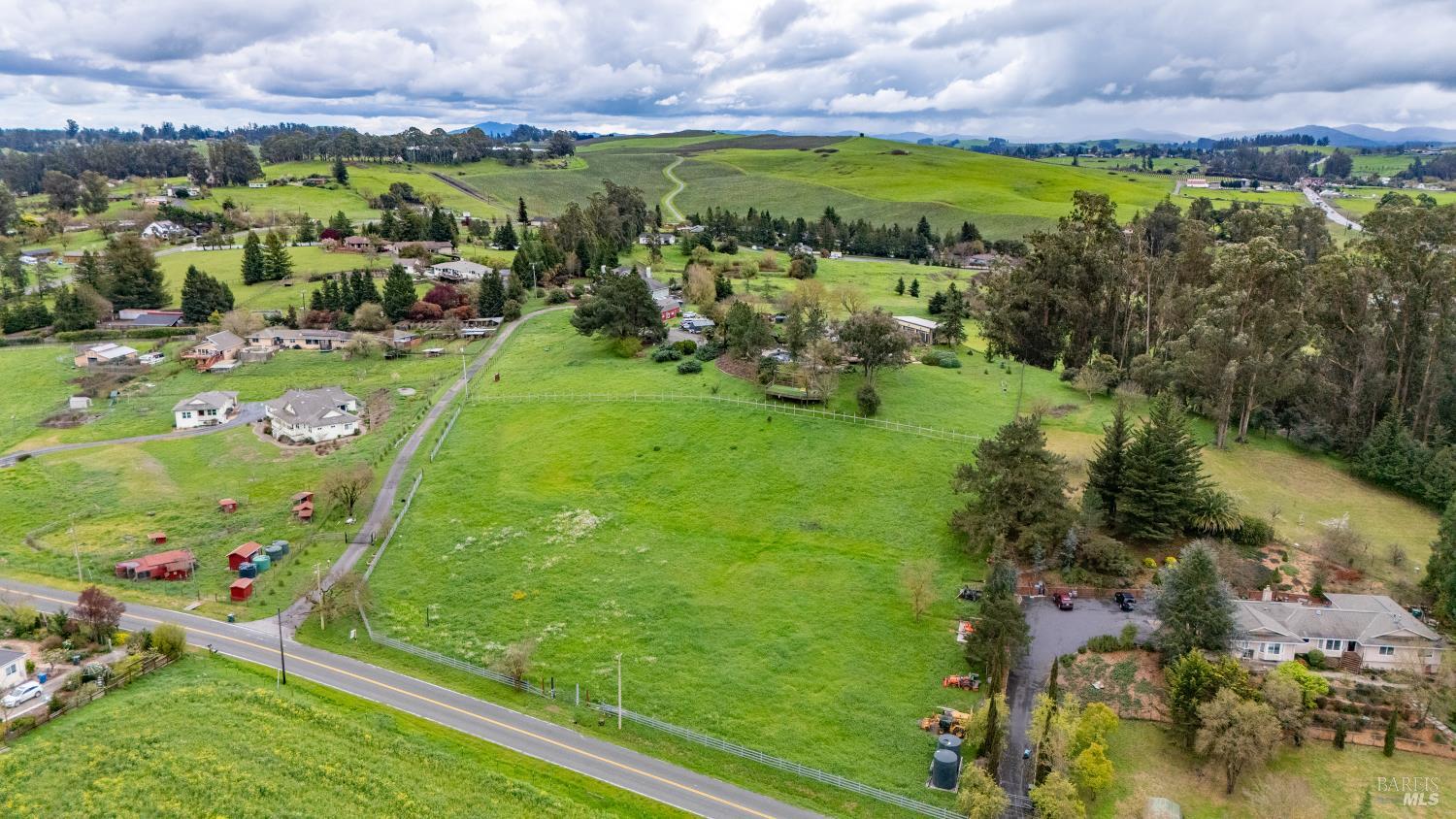 Detail Gallery Image 5 of 19 For 1226 Madrone Ave, Cotati,  CA 94931 - – Beds | – Baths