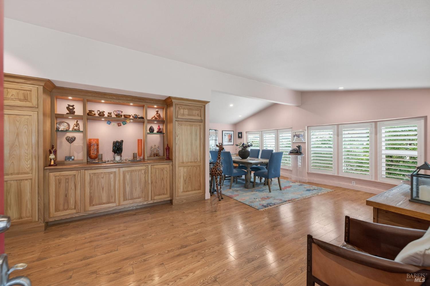 Detail Gallery Image 8 of 40 For 2 La Cuesta Ct, Saint Helena,  CA 94574 - 2 Beds | 2 Baths