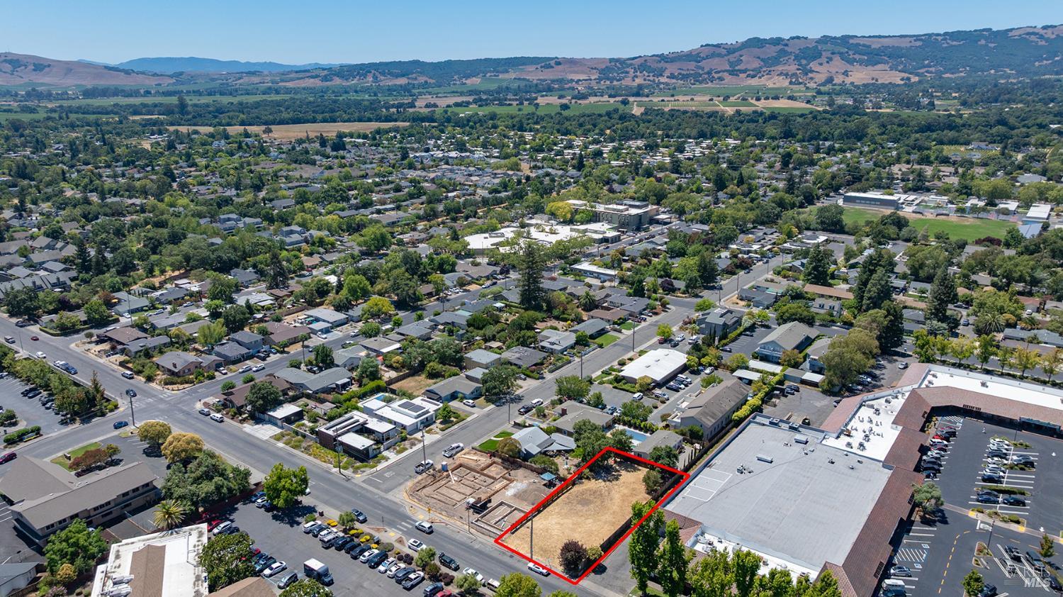 Detail Gallery Image 9 of 9 For 673 2nd St, Sonoma,  CA 95476 - – Beds | – Baths