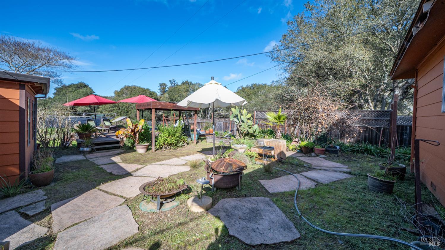 Detail Gallery Image 35 of 99 For 5932 Fredricks Rd, Sebastopol,  CA 95472 - 4 Beds | 4 Baths