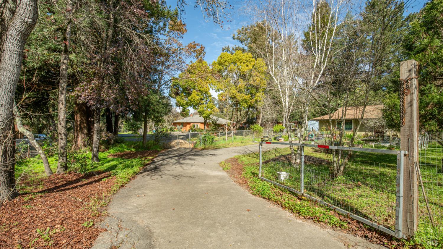 Detail Gallery Image 47 of 99 For 5932 Fredricks Rd, Sebastopol,  CA 95472 - 4 Beds | 4 Baths