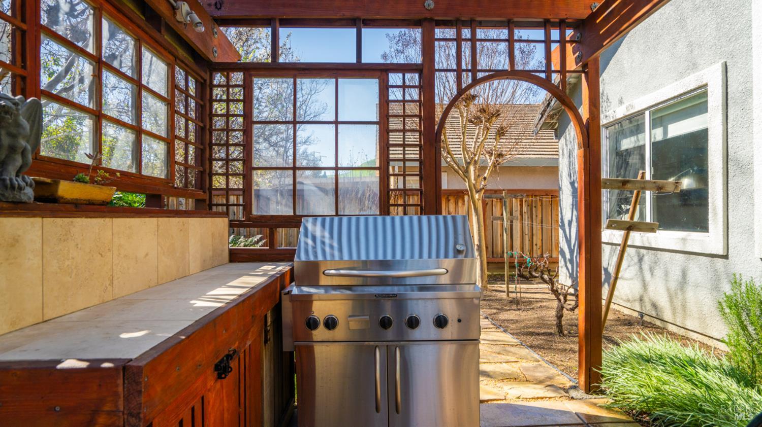 Detail Gallery Image 23 of 79 For 5244 Tuscany Dr, Fairfield,  CA 94534 - 4 Beds | 2/1 Baths