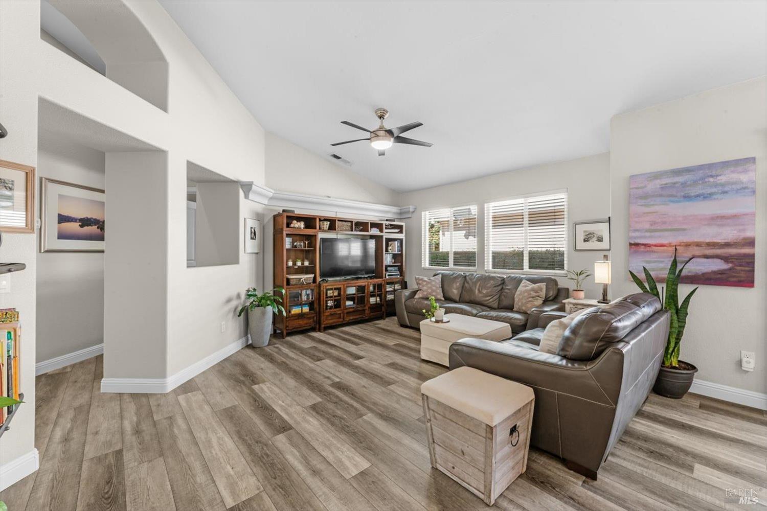 Detail Gallery Image 7 of 54 For 319 Trellis Ln, Vacaville,  CA 95687 - 2 Beds | 2 Baths