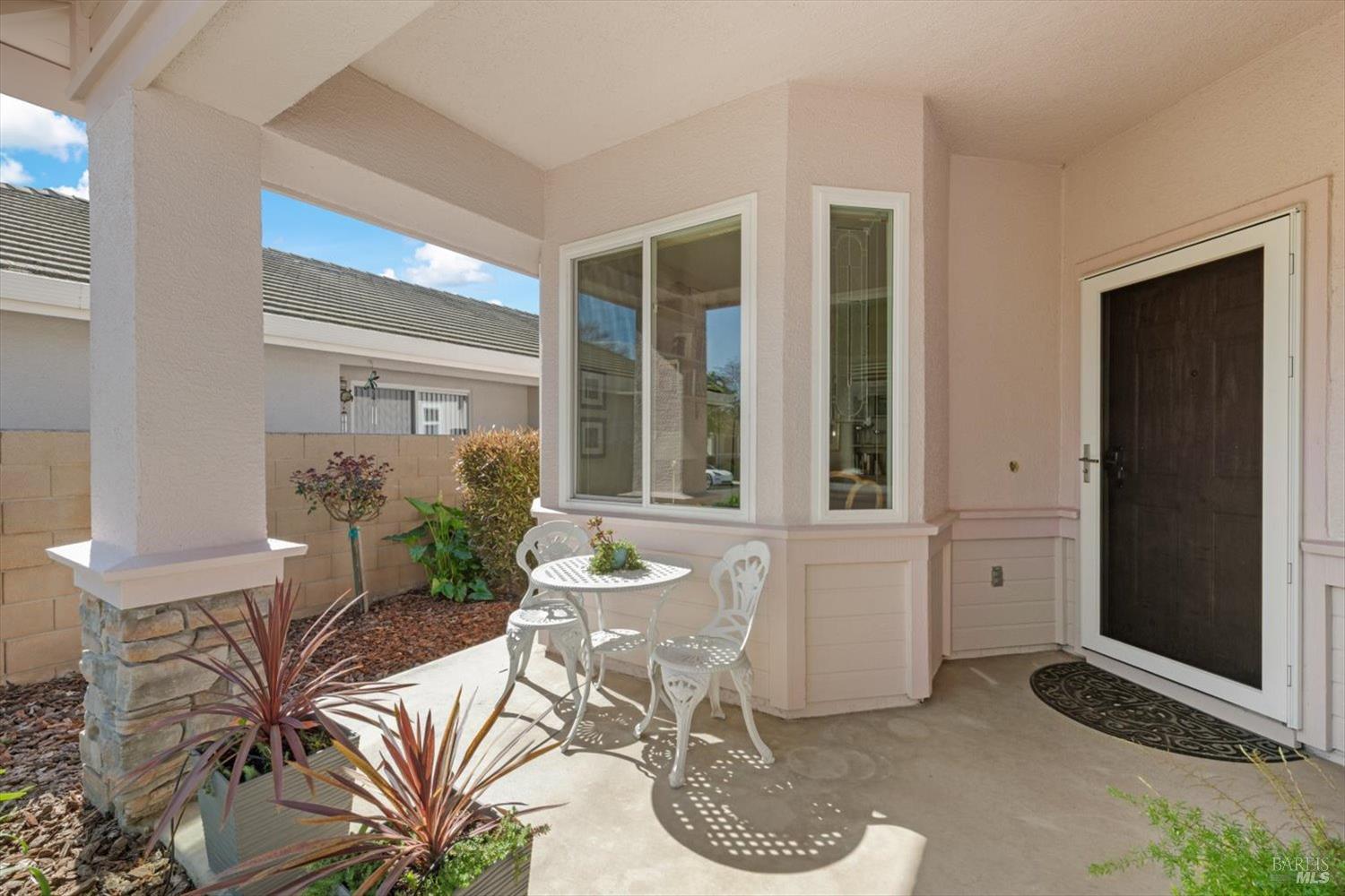 Detail Gallery Image 4 of 54 For 319 Trellis Ln, Vacaville,  CA 95687 - 2 Beds | 2 Baths