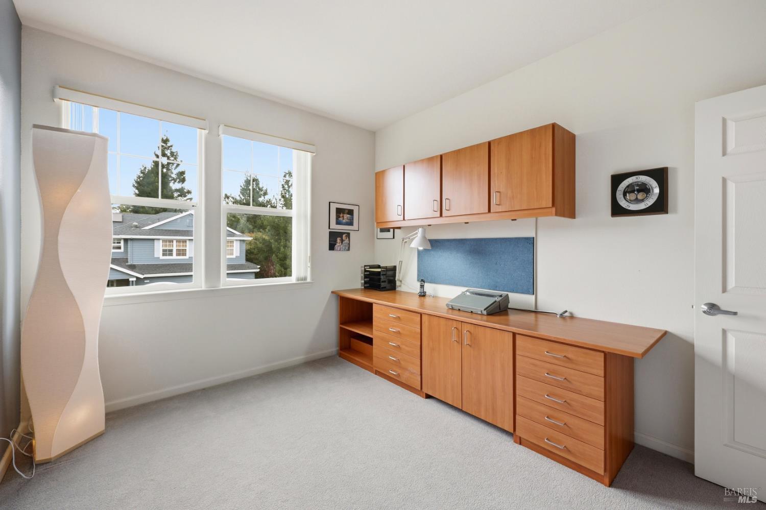 Detail Gallery Image 26 of 33 For 7576 Meadowlark Dr, Sebastopol,  CA 95472 - 5 Beds | 3/1 Baths