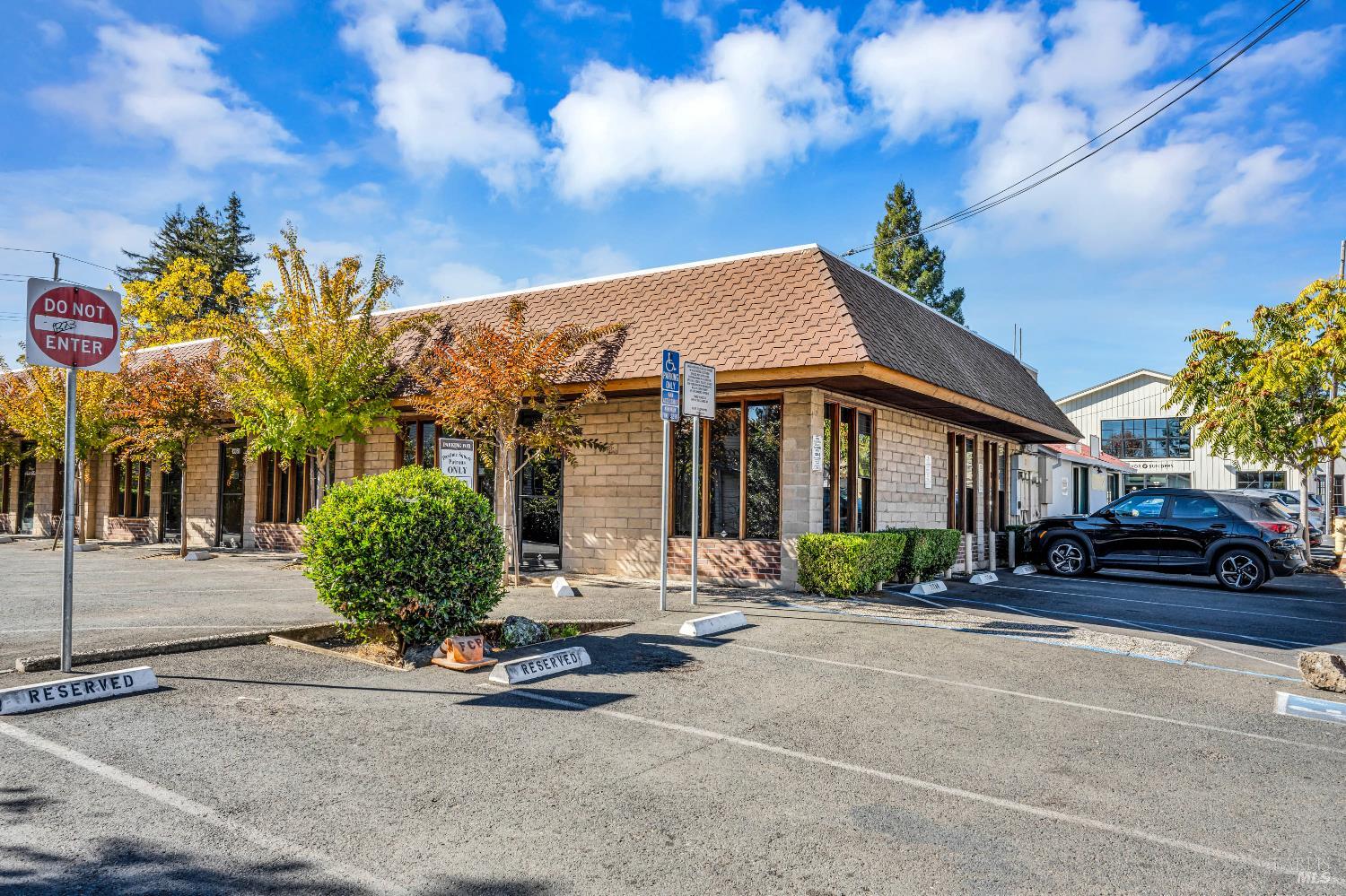 Detail Gallery Image 10 of 12 For 1336 Oak Ave, Saint Helena,  CA 94574 - – Beds | – Baths