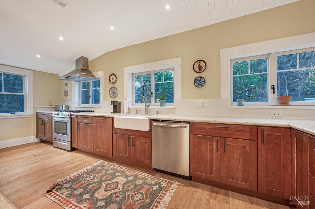 Detail Gallery Image 15 of 58 For 6740 Covey Rd, Forestville,  CA 95436 - 4 Beds | 2/1 Baths