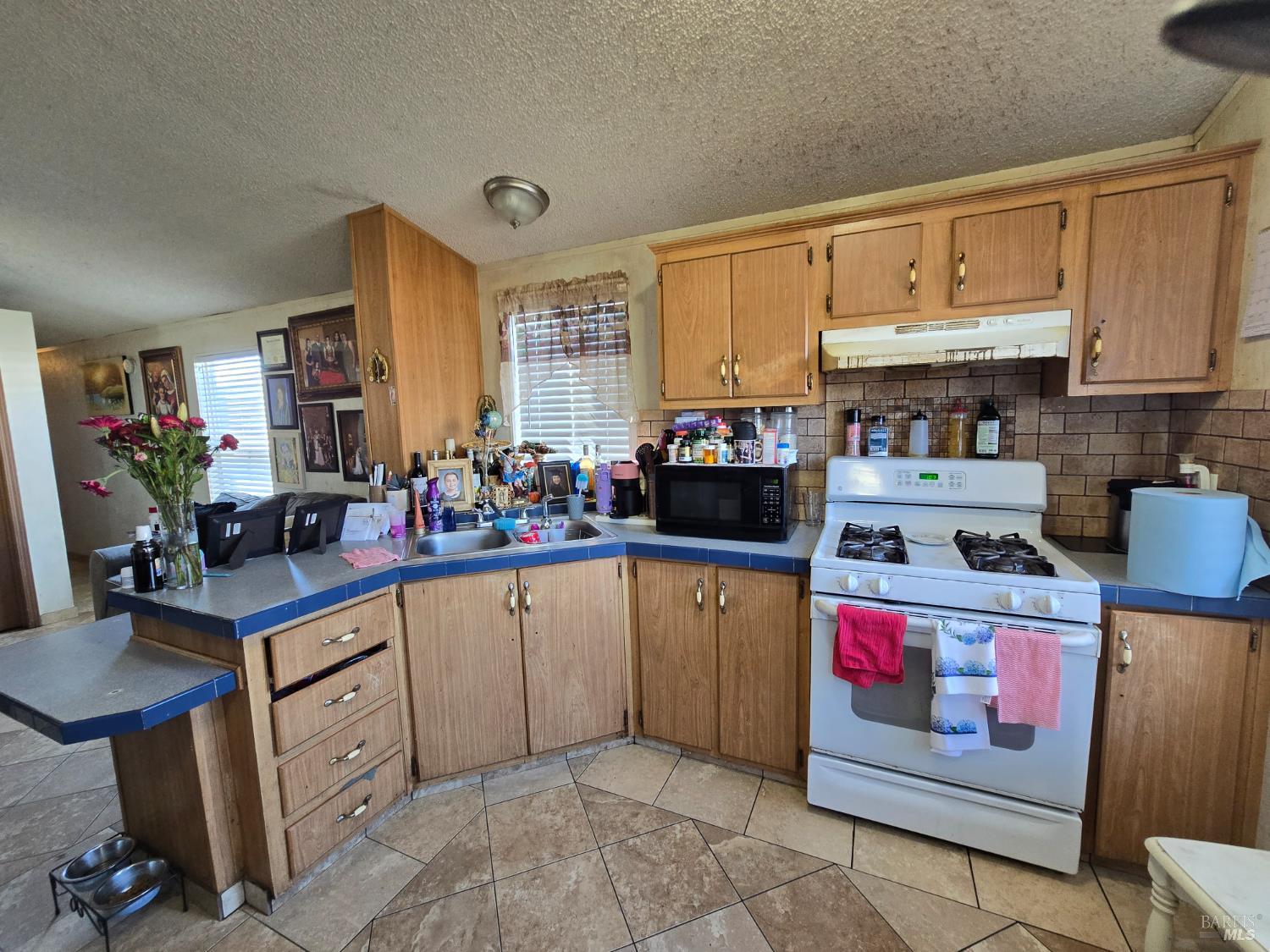 Detail Gallery Image 3 of 14 For 2963 Santa Rosa Ave C-12, Santa Rosa,  CA 95407 - 2 Beds | 1 Baths