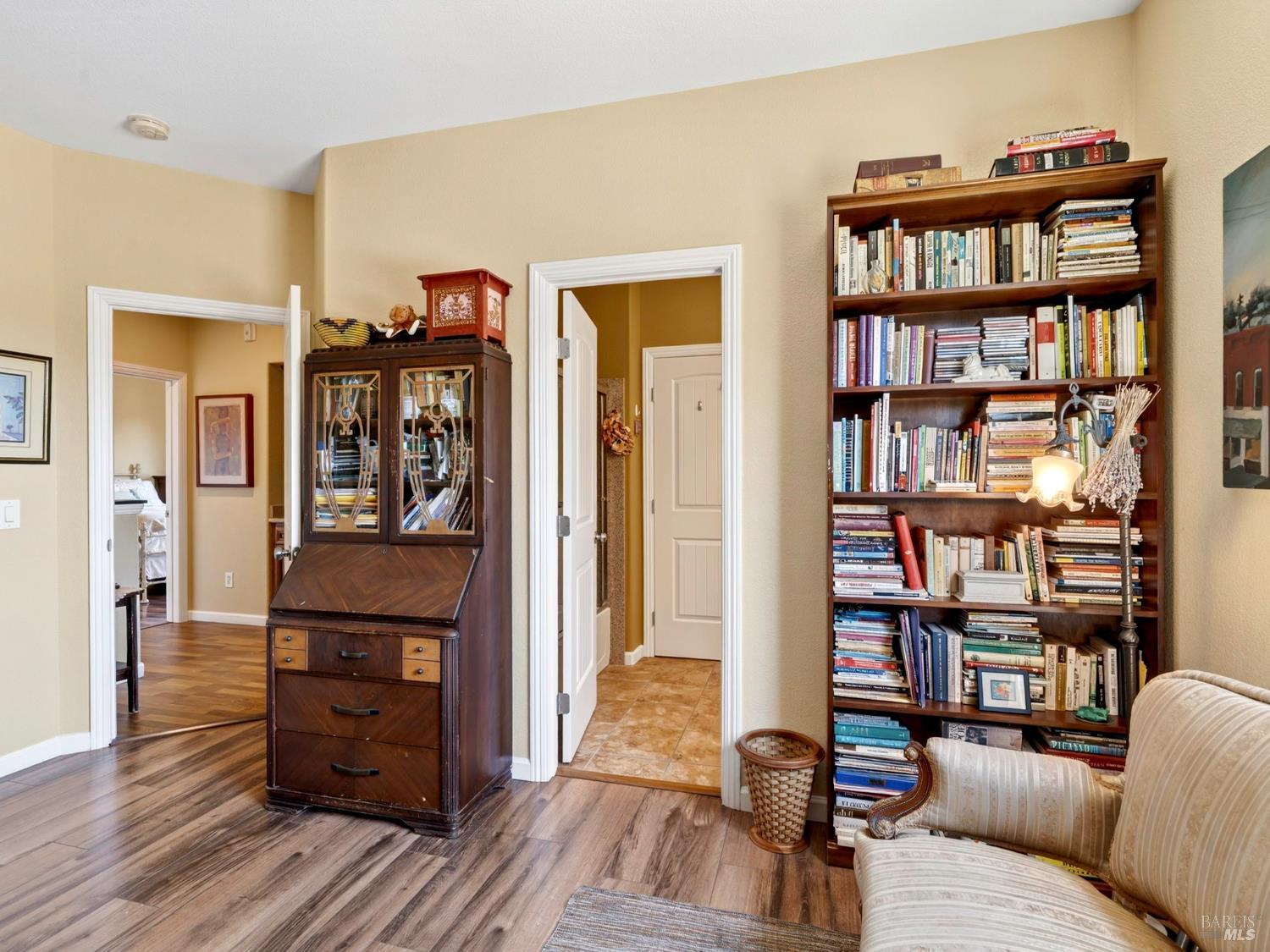 Detail Gallery Image 35 of 48 For 180 Healdsburg Ave a,  Cloverdale,  CA 95425 - 3 Beds | 2/1 Baths