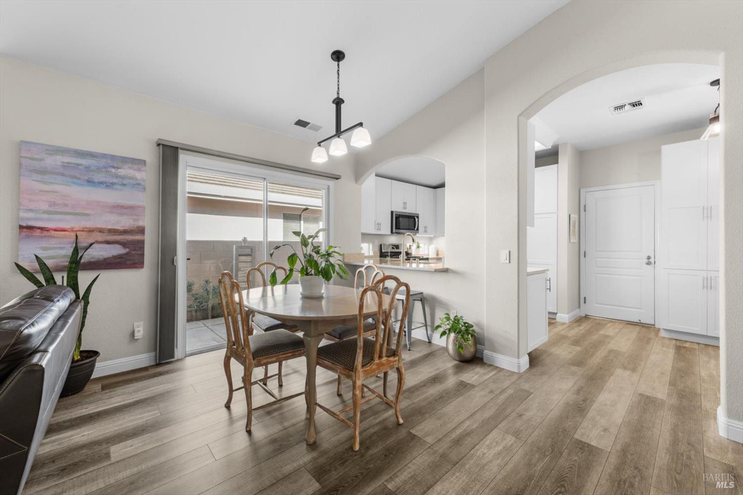 Detail Gallery Image 10 of 54 For 319 Trellis Ln, Vacaville,  CA 95687 - 2 Beds | 2 Baths