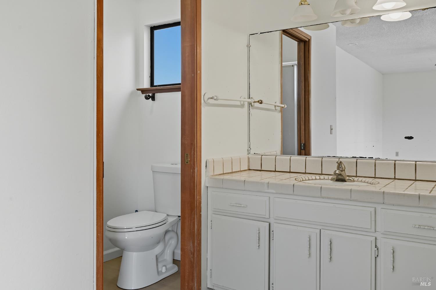 Detail Gallery Image 12 of 30 For 3480 Bergesen Ct, Kelseyville,  CA 95451 - 3 Beds | 1/1 Baths