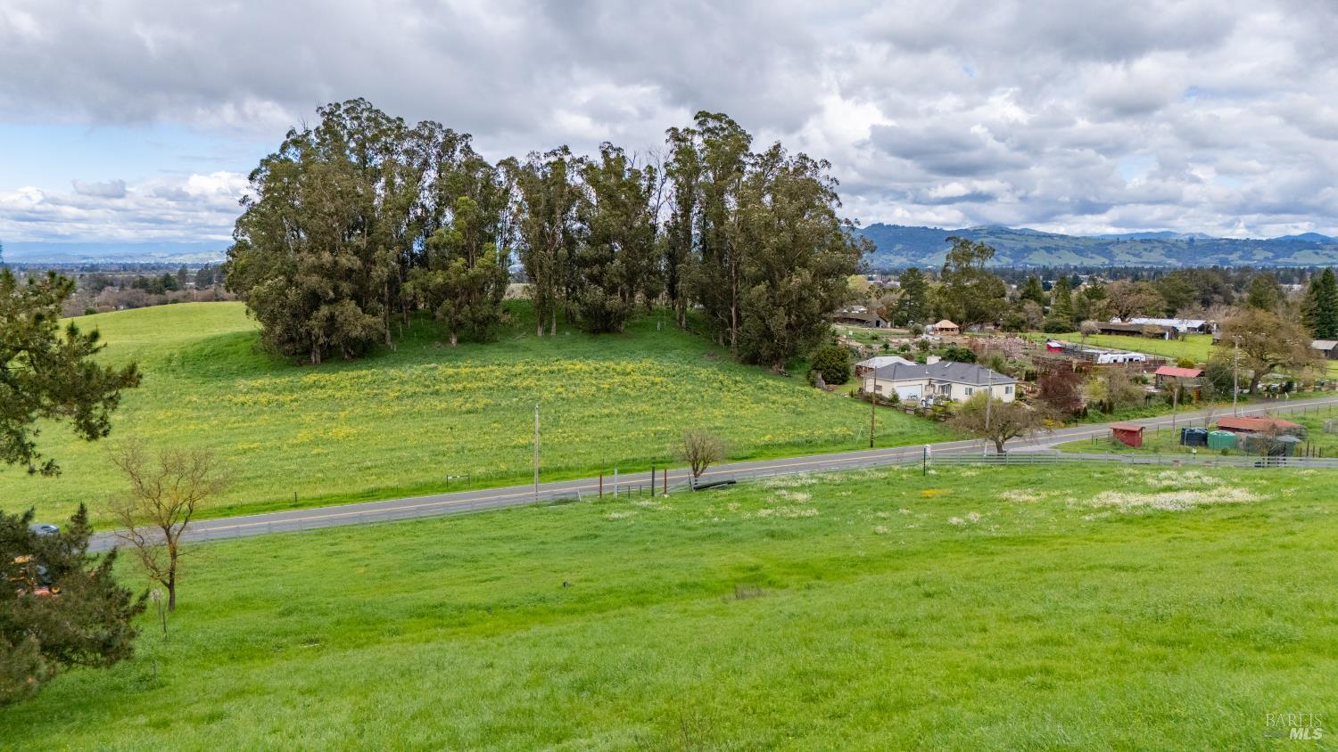 Detail Gallery Image 10 of 19 For 1226 Madrone Ave, Cotati,  CA 94931 - – Beds | – Baths