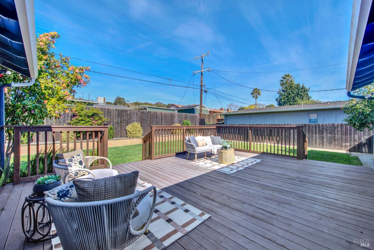 Detail Gallery Image 33 of 52 For 216 Manhattan St, Vallejo,  CA 94591 - 3 Beds | 2 Baths