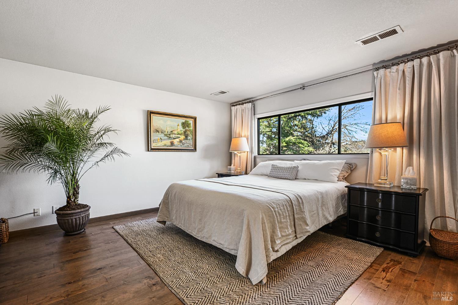 Detail Gallery Image 27 of 57 For 2866 Dusty Stone Ct, Santa Rosa,  CA 95405 - 3 Beds | 2/1 Baths