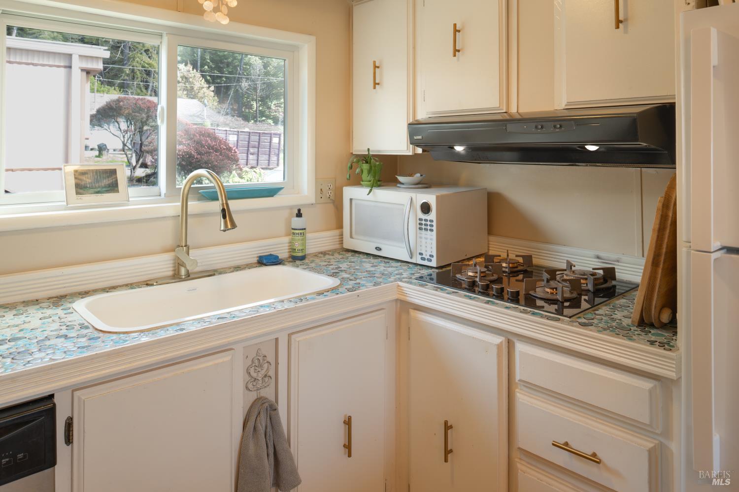 Detail Gallery Image 12 of 21 For 38851 38851 S Hwy One Hwy 31, Gualala,  CA 95445 - 3 Beds | 2 Baths