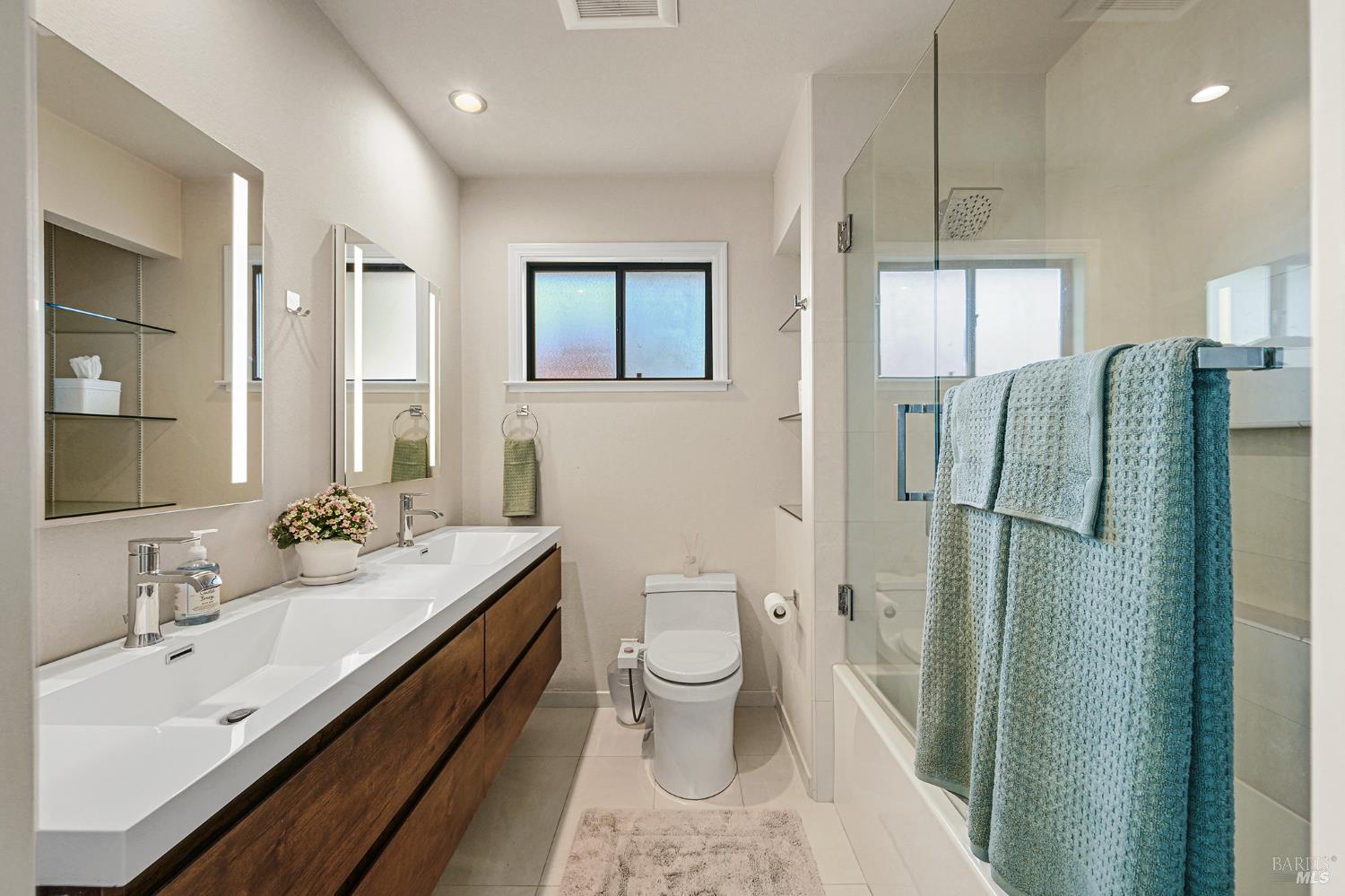 Detail Gallery Image 38 of 57 For 2866 Dusty Stone Ct, Santa Rosa,  CA 95405 - 3 Beds | 2/1 Baths
