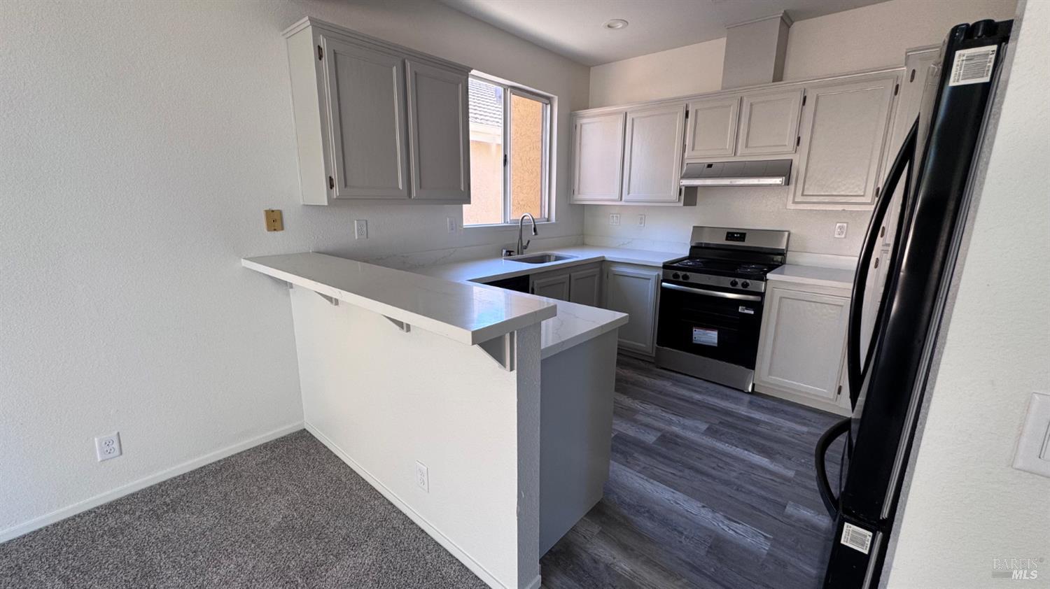 Detail Gallery Image 11 of 37 For 348 Stamper Cir, Suisun City,  CA 94585 - 3 Beds | 3 Baths