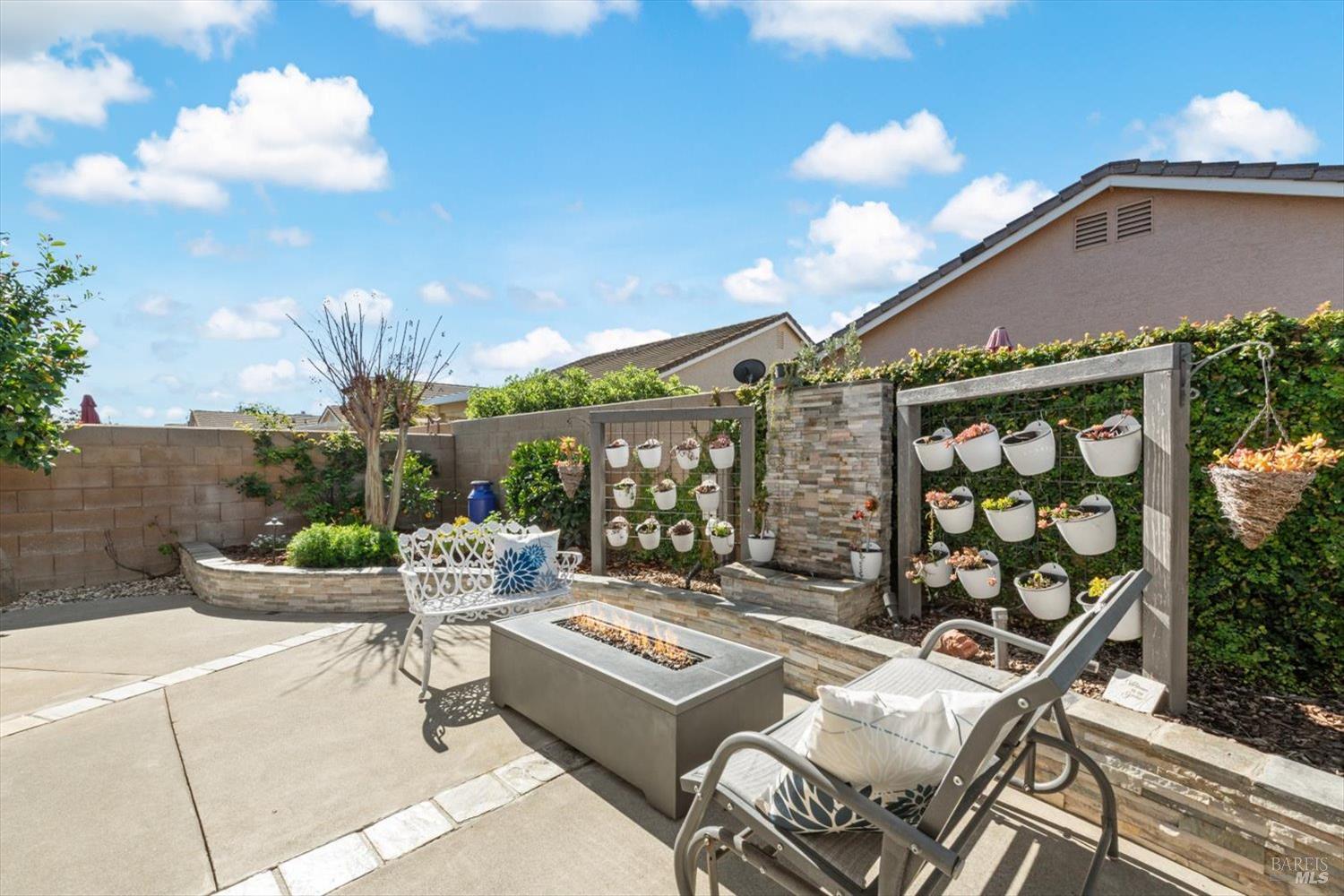 Detail Gallery Image 34 of 54 For 319 Trellis Ln, Vacaville,  CA 95687 - 2 Beds | 2 Baths