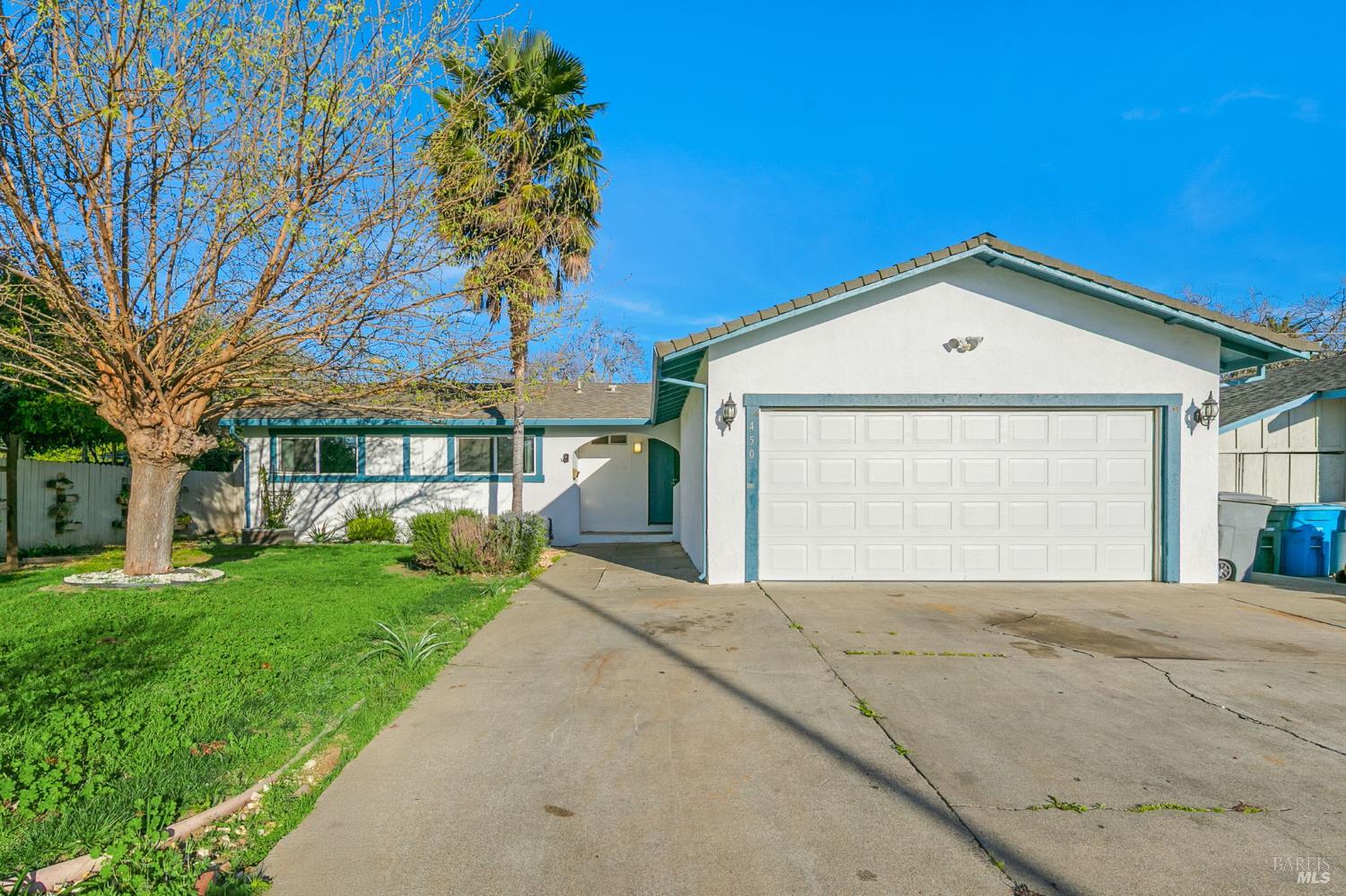 Detail Gallery Image 2 of 48 For 450 Priddy Dr, Dixon,  CA 95620 - 4 Beds | 2 Baths