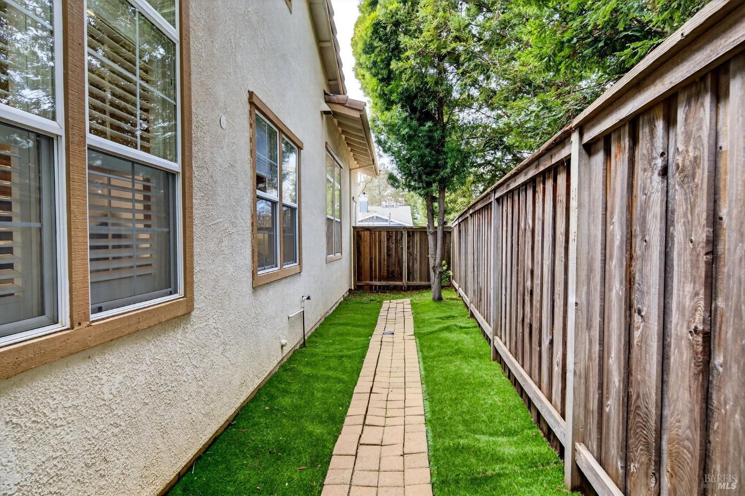 Detail Gallery Image 39 of 48 For 10 Culbertson Ct, Napa,  CA 94558 - 3 Beds | 2 Baths