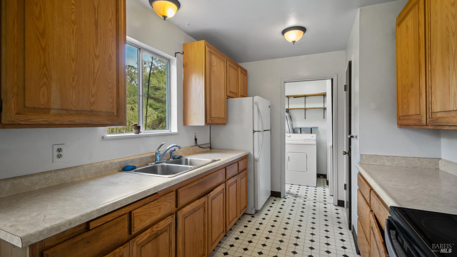 Detail Gallery Image 69 of 99 For 5932 Fredricks Rd, Sebastopol,  CA 95472 - 4 Beds | 4 Baths