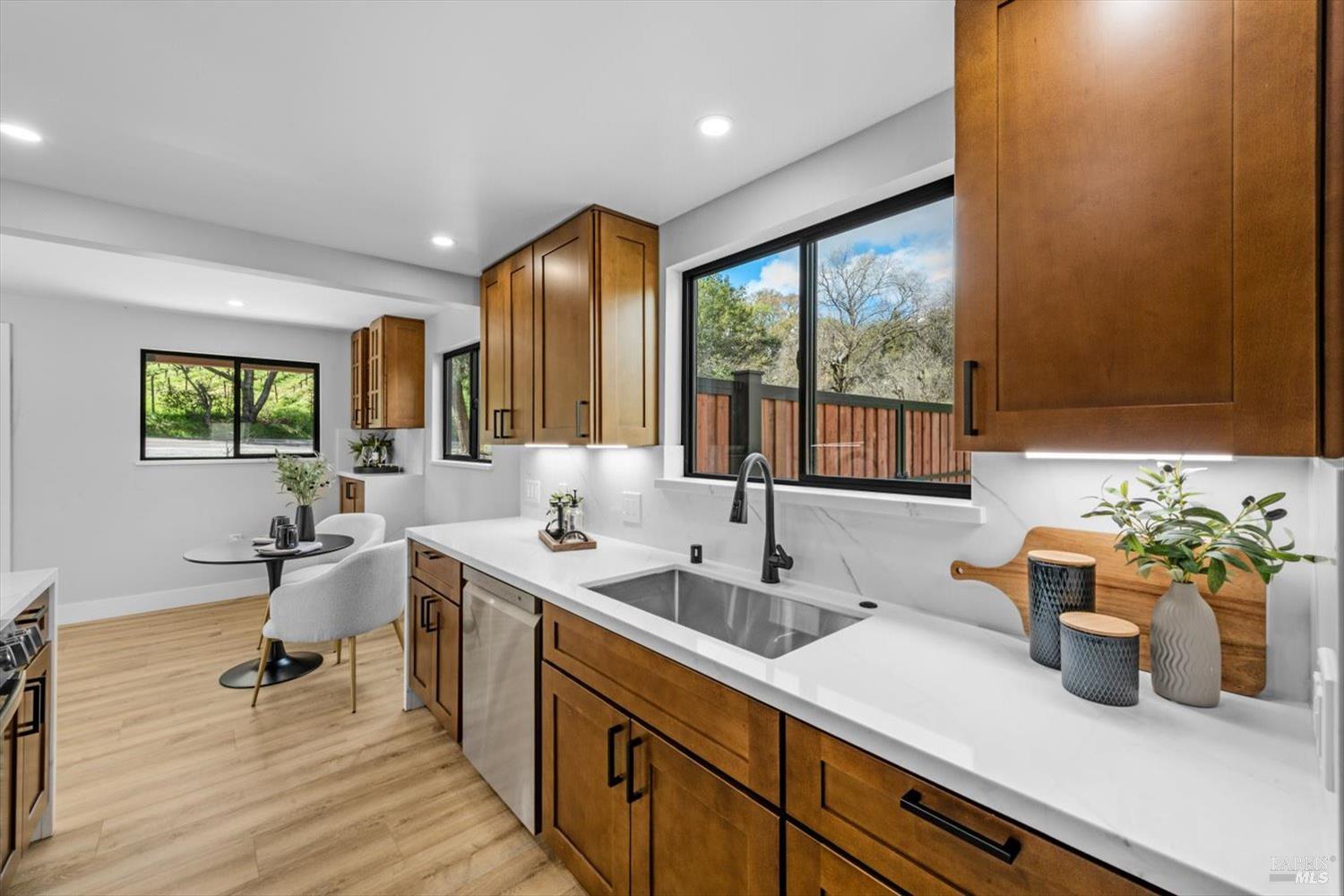 Detail Gallery Image 23 of 84 For 2192 1st Ave, Napa,  CA 94558 - 1 Beds | 1 Baths