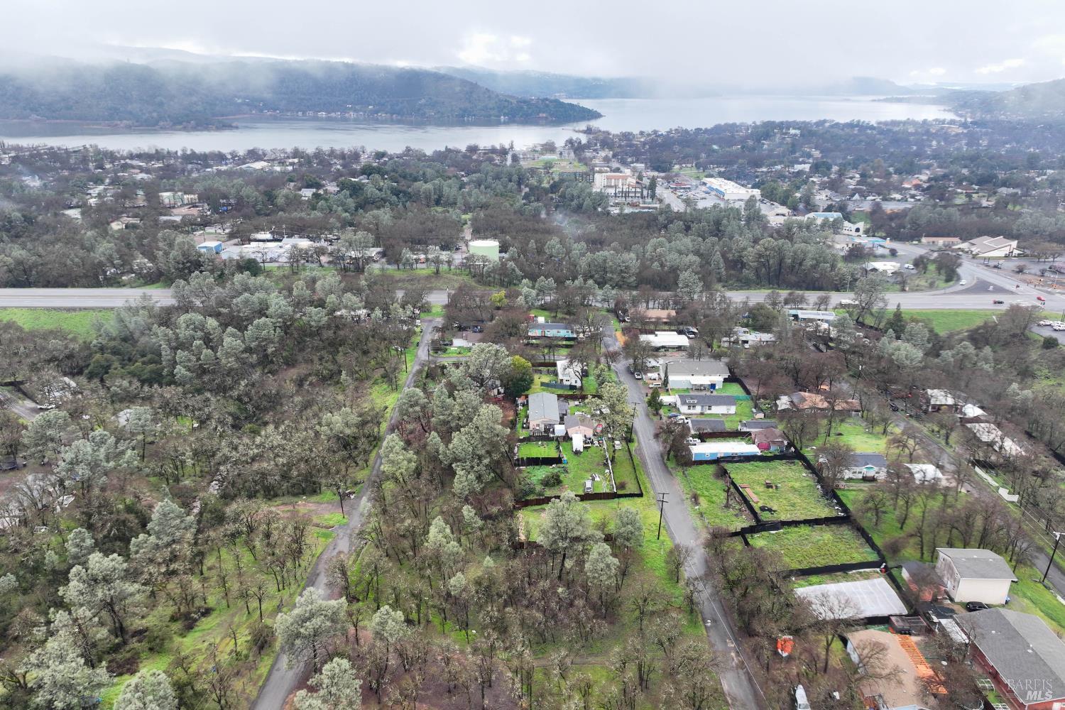 Detail Gallery Image 10 of 39 For 15615 37th Ave, Clearlake,  CA 95422 - – Beds | – Baths