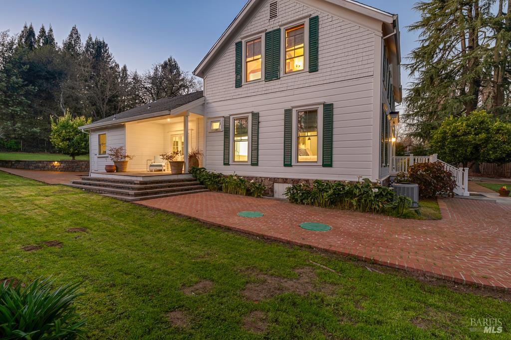 Detail Gallery Image 4 of 58 For 6740 Covey Rd, Forestville,  CA 95436 - 4 Beds | 2/1 Baths