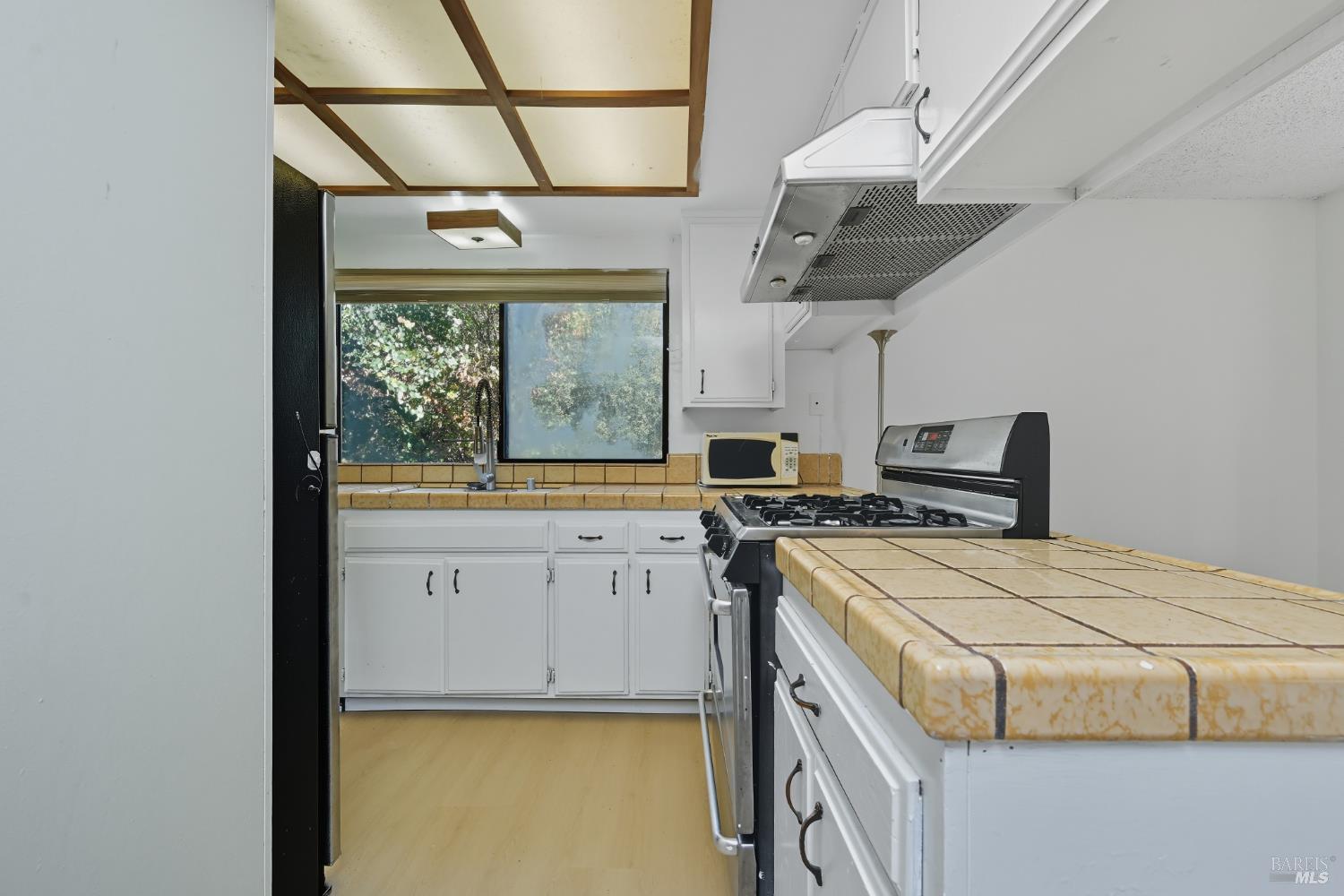 Detail Gallery Image 7 of 30 For 3480 Bergesen Ct, Kelseyville,  CA 95451 - 3 Beds | 1/1 Baths