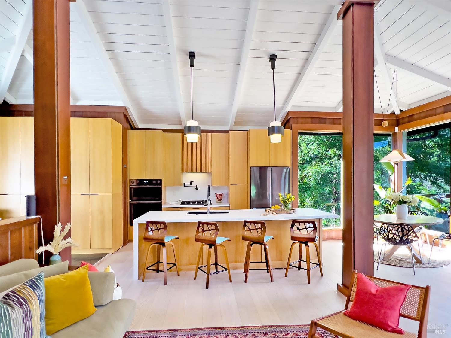 Detail Gallery Image 11 of 67 For 16620 Guernewood Rd, Guerneville,  CA 95446 - 4 Beds | 3 Baths