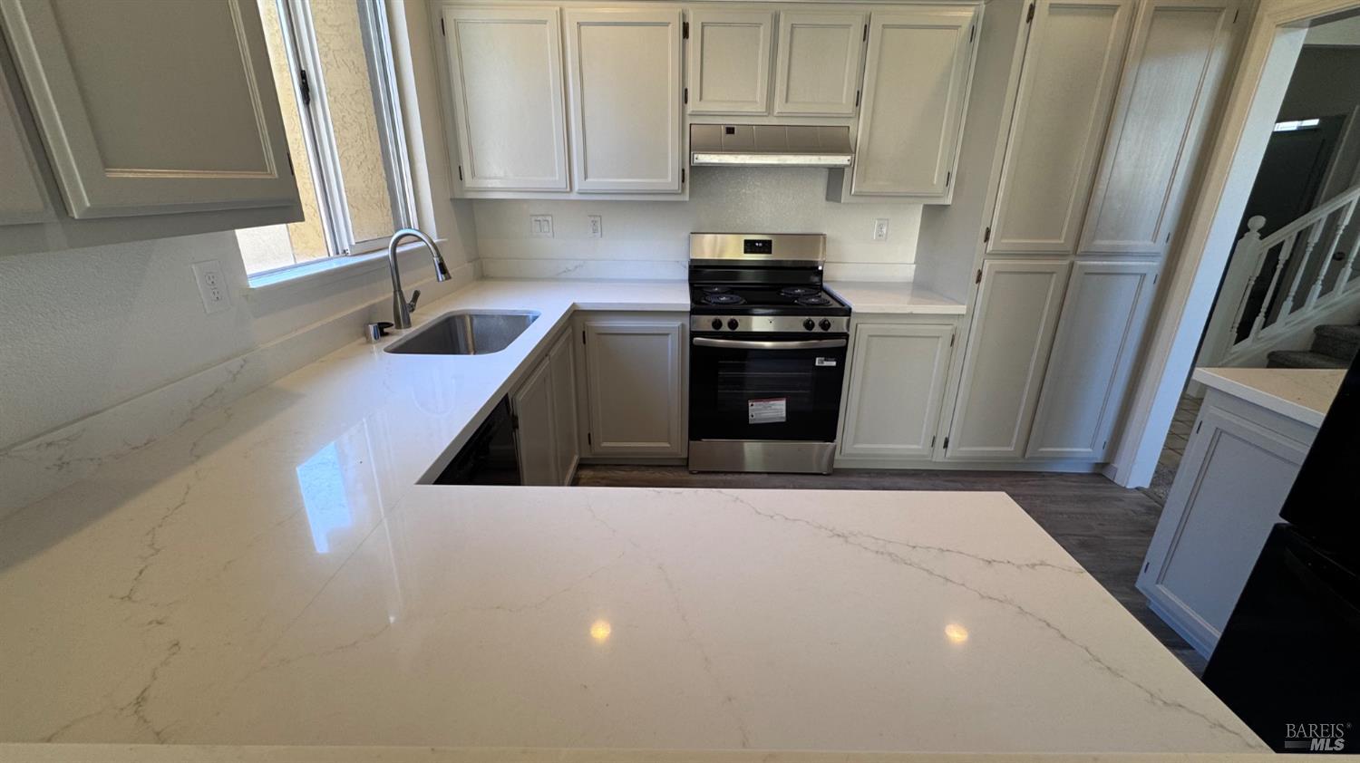 Detail Gallery Image 13 of 37 For 348 Stamper Cir, Suisun City,  CA 94585 - 3 Beds | 3 Baths