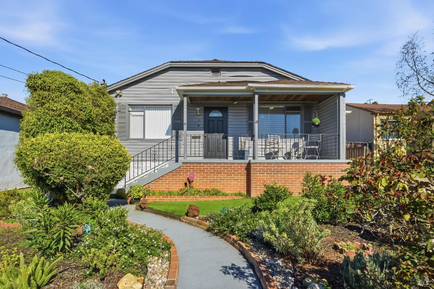 Front Image Thumbnail for BA326013905