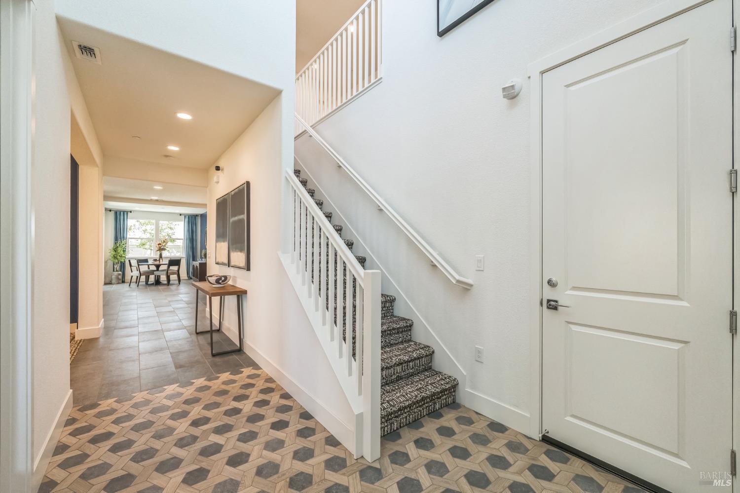 Detail Gallery Image 10 of 39 For 701 Castle St, Oakley,  CA 94561 - 5 Beds | 4/1 Baths