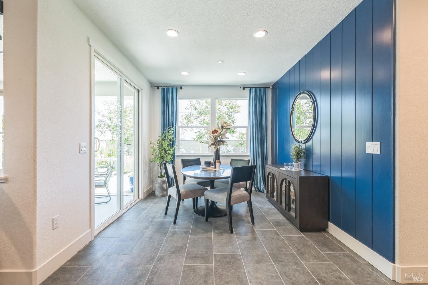 Detail Gallery Image 23 of 39 For 701 Castle St, Oakley,  CA 94561 - 5 Beds | 4/1 Baths