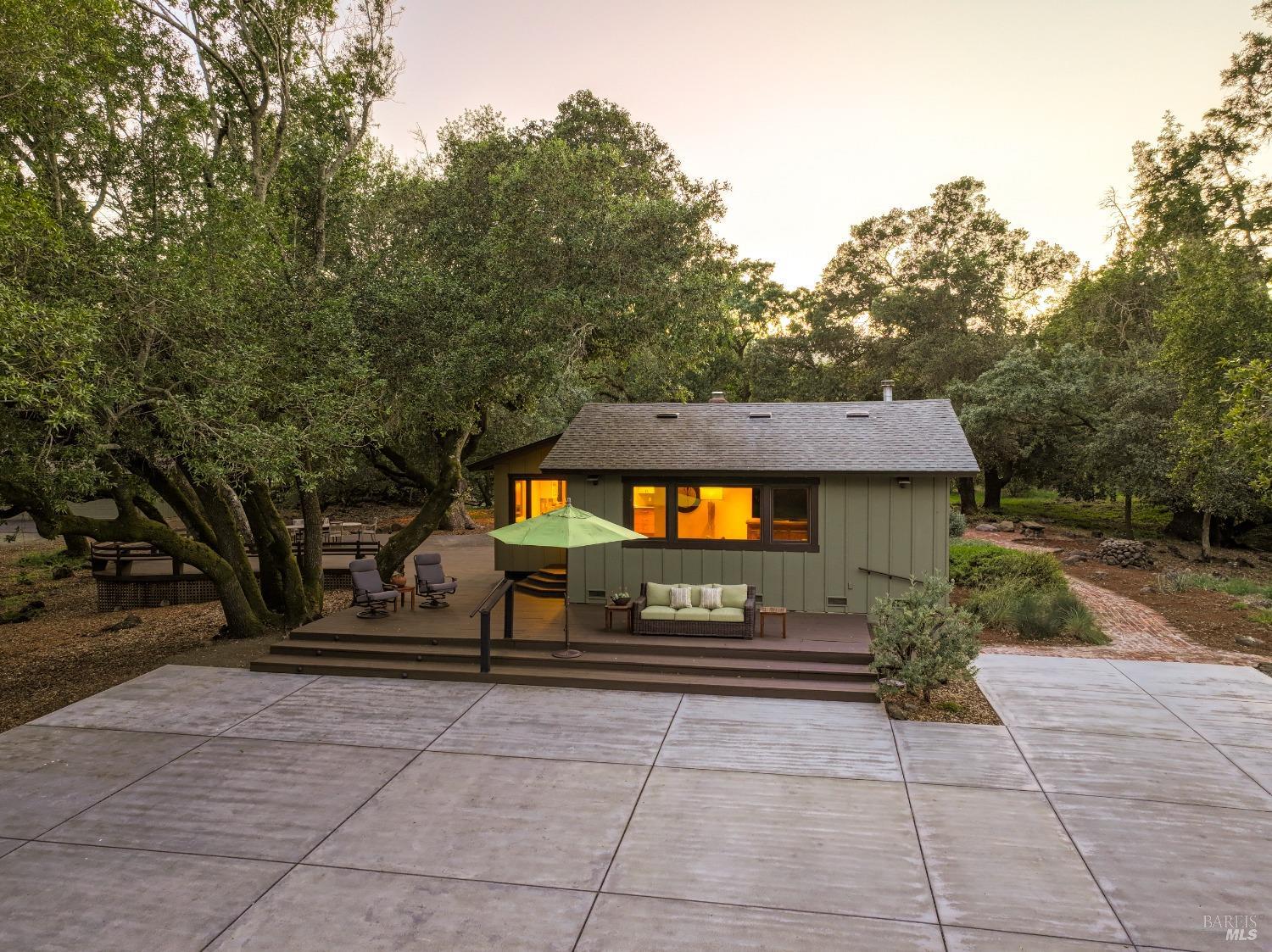 Detail Gallery Image 39 of 58 For 2120 Grove St, Sonoma,  CA 95476 - 3 Beds | 2/1 Baths