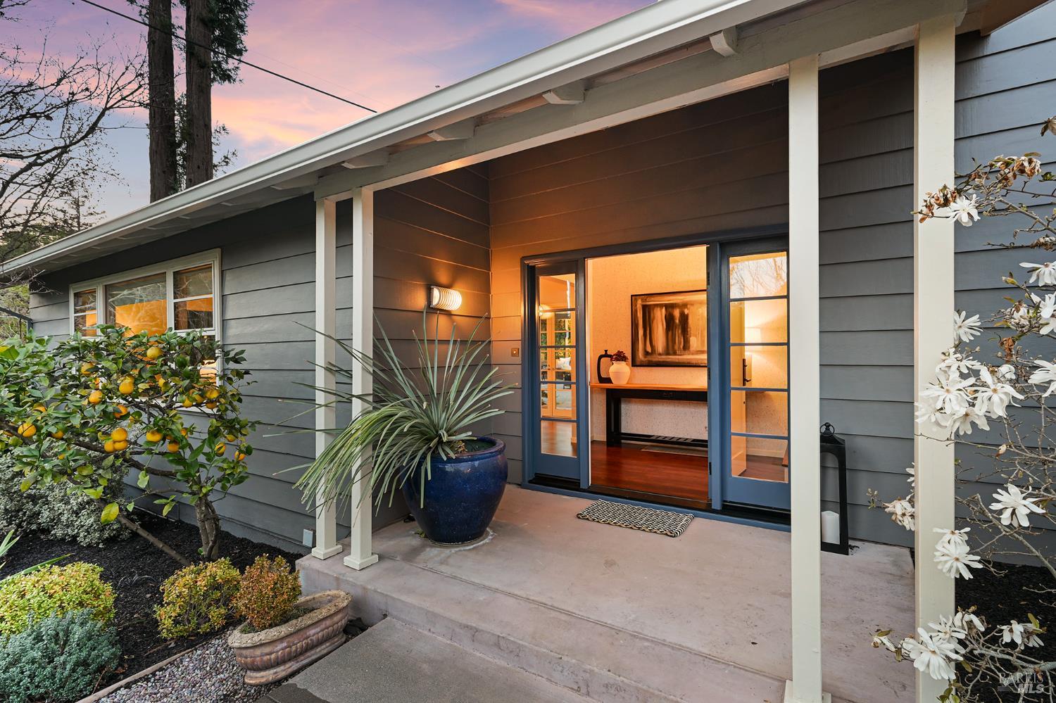 Detail Gallery Image 8 of 90 For 99 Fawn Dr, San Anselmo,  CA 94960 - 4 Beds | 4 Baths